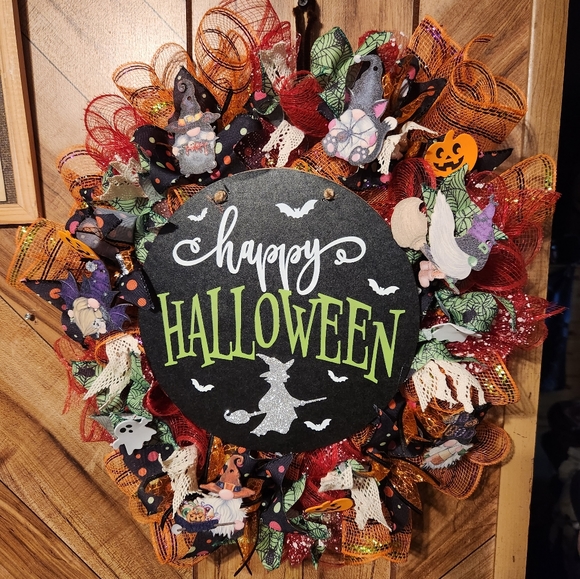 Handmade wreaths - Picture 5 of 6